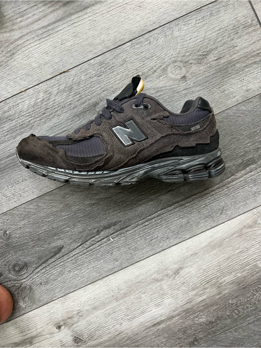 New Balance Men's Dark Gray and Black Athletic Sneaker